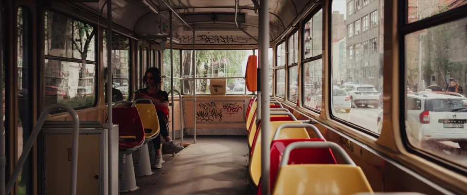 Innenraum einer Straßenbahn in Zagreb